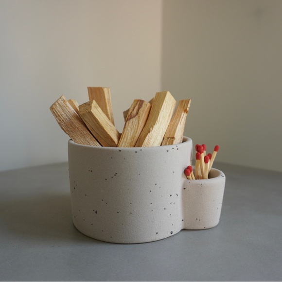 PALO SANTOS CERAMIC DISH - Picture 3 of 8